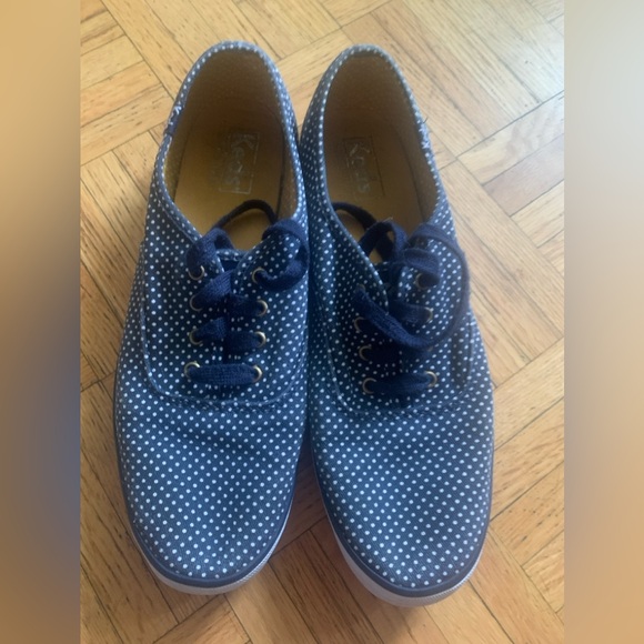 Keds Navy Blue Polka Dot Sneakers Size 8 - Picture 1 of 5